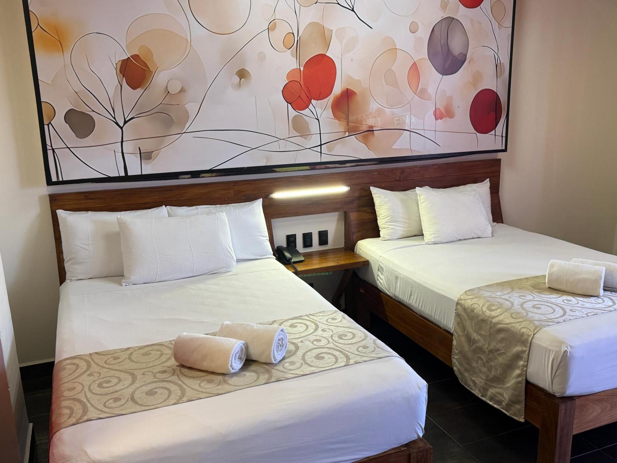 Hotel Kavia 5Th Avenida (Adults Only) Playa del Carmen Exterior photo