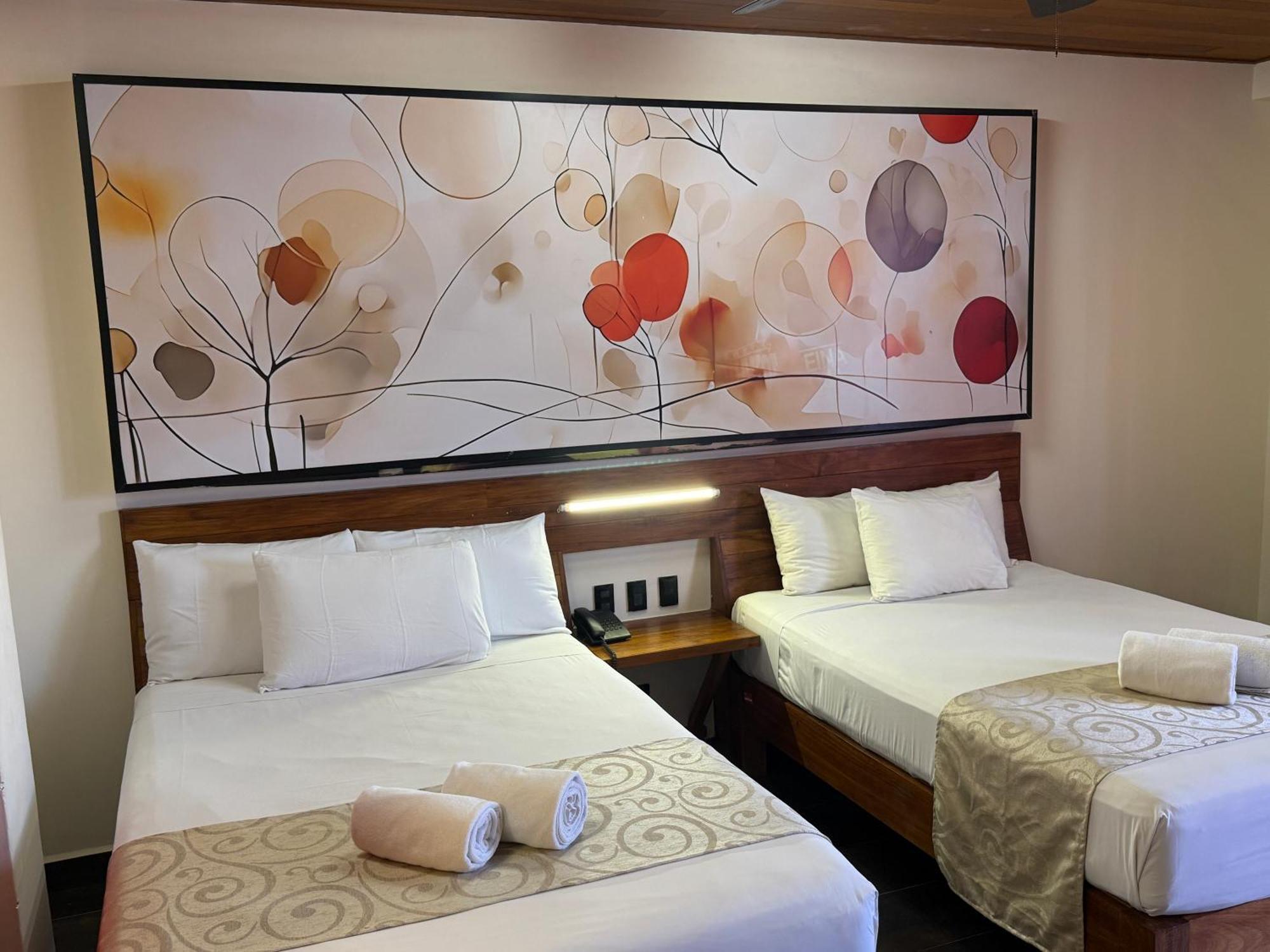Hotel Kavia 5Th Avenida (Adults Only) Playa del Carmen Exterior photo